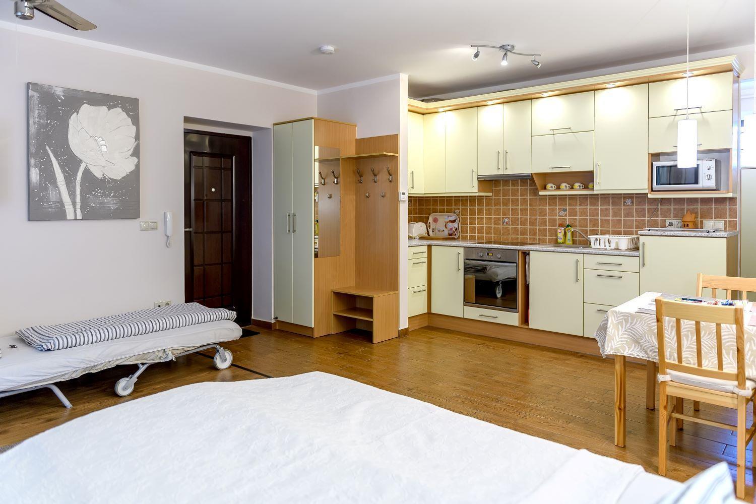 Atmoszfera Apartman ชาร์วาร์ ภายนอก รูปภาพ